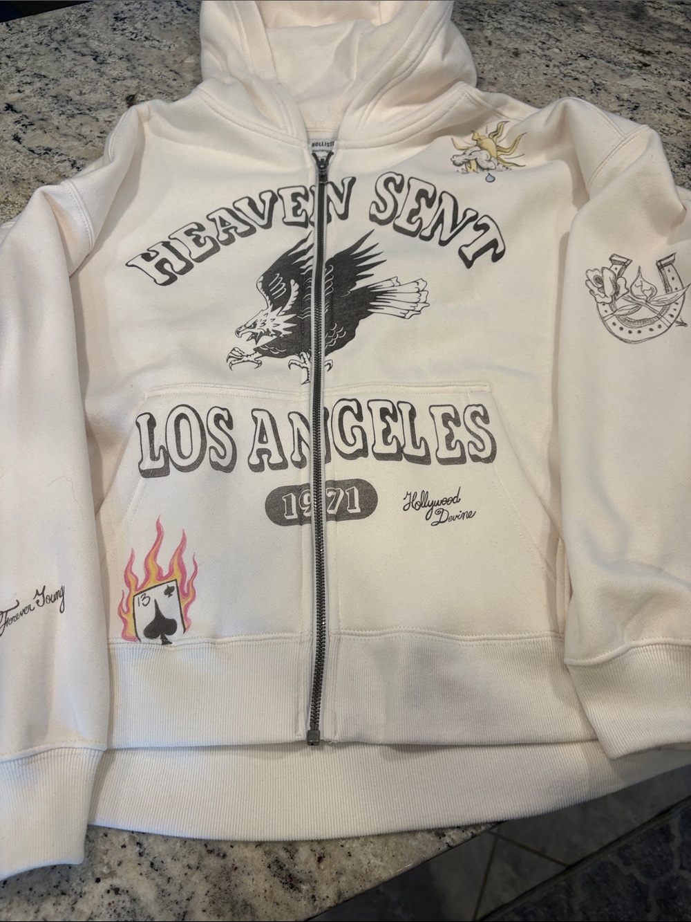 Men’s hollister Los Angeles 'Heaven Sent' White Zip-Up Hoodie.